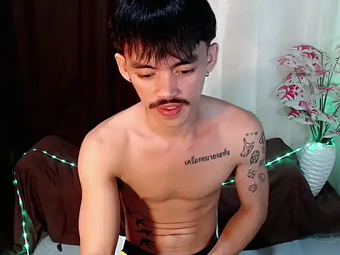 Snapshot of urhunky_boy chatting on 07/31/26, 02:49 urhunky boy online show from 07/31/26, 02:49
