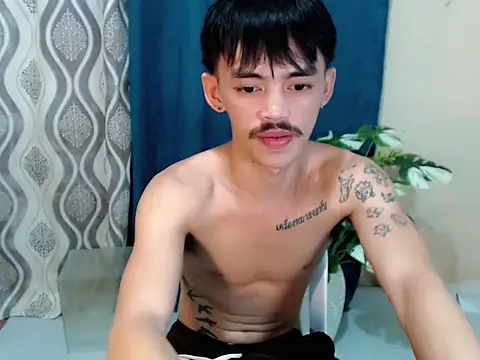 Snapshot of urhunky_boy chatting on 08/01/26, 04:45 urhunky boy online show from 08/01/26, 04:45