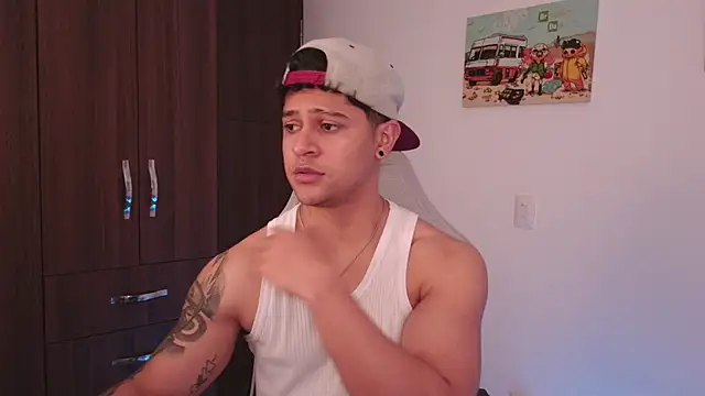 domsantiago  online show from 09/10/25, 04:12