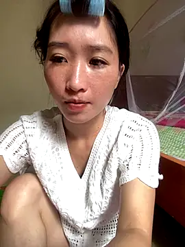 Snapshot of oneyou_400 chatting on 09/20/25, 06:58 oneyou 400 online show from 09/20/25, 06:58