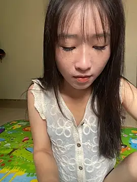 Snapshot of oneyou_400 chatting on 09/27/25, 03:33 oneyou 400 online show from 09/27/25, 03:33