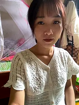 Snapshot of oneyou_400 chatting on 10/02/25, 03:24 oneyou 400 online show from 10/02/25, 03:24