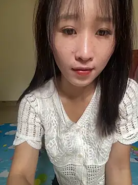 Snapshot of oneyou_400 chatting on 10/06/25, 04:21 oneyou 400 online show from 10/06/25, 04:21