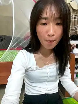 Snapshot of oneyou_400 chatting on 10/30/25, 03:02 oneyou 400 online show from 10/30/25, 03:02