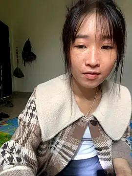 Snapshot of oneyou_400 chatting on 11/02/25, 05:21 oneyou 400 online show from 11/02/25, 05:21