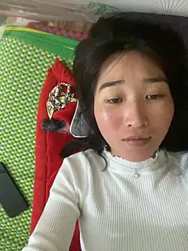 Snapshot of oneyou_400 chatting on 11/10/25, 01:10 oneyou 400 online show from 11/10/25, 01:10