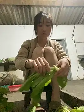 Snapshot of oneyou_400 chatting on 11/13/25, 12:26 oneyou 400 online show from 11/13/25, 12:26