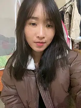 Snapshot of oneyou_400 chatting on 11/17/25, 12:55 oneyou 400 online show from 11/17/25, 12:55