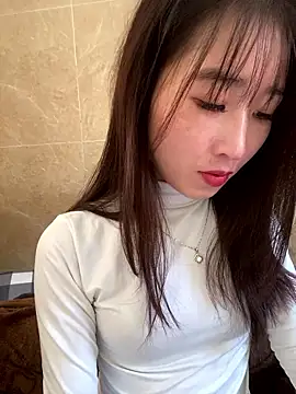 Snapshot of oneyou_400 chatting on 01/12/26, 04:29 oneyou 400 online show from 01/12/26, 04:29