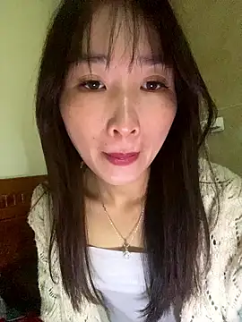 Snapshot of oneyou_400 chatting on 01/15/26, 05:23 oneyou 400 online show from 01/15/26, 05:23