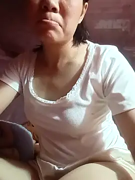 Nguyet135 online show from 04/08/26, 02:06