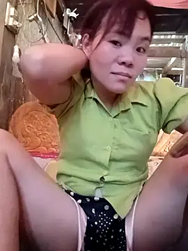 Nguyet135 online show from 04/10/26, 05:56