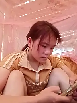 Nguyet135 online show from 04/16/26, 06:03