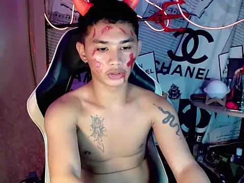 Snapshot of asianhardcock25 chatting on 11/01/25, 11:12 asianhardcock25 online show from 11/01/25, 11:12