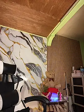 Im ur mother online show from 04/15/26, 05:36