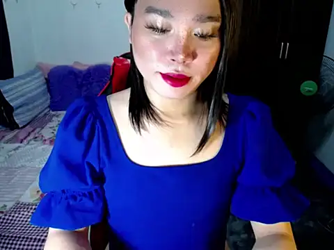 Urassiansweetcummer online show from 09/22/25, 02:13