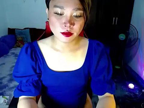 Urassiansweetcummer online show from 04/06/26, 06:03