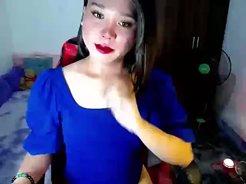 Urassiansweetcummer online show from 05/30/26, 01:46