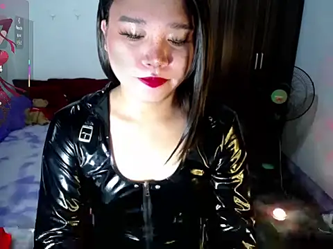 Urassiansweetcummer online show from 07/23/26, 01:52