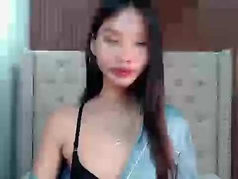 Snapshot of universal_slutt chatting on 10/04/25, 05:55 universal slutt online show from 10/04/25, 05:55