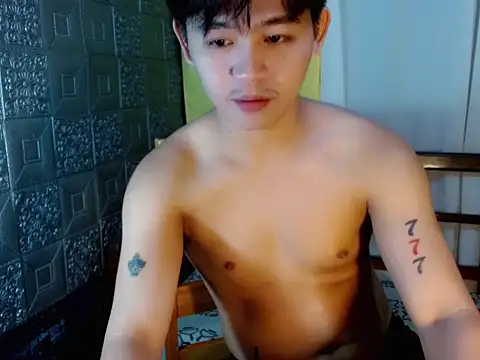 Snapshot of Albertx_Destroyer69 chatting on 12/16/25, 06:35 Albertx Destroyer69 online show from 12/16/25, 06:35