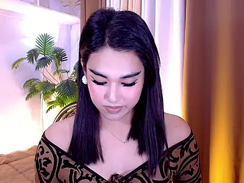 Snapshot of magnificent_kitana chatting on 05/02/26, 04:23 magnificent kitana online show from 05/02/26, 04:23