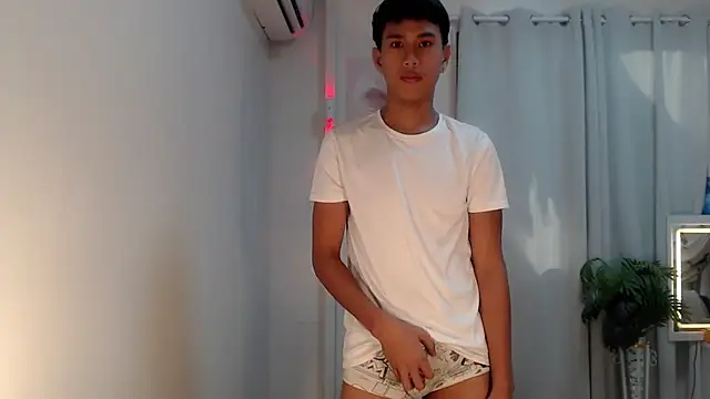 shokolet 2001 online show from 01/18/26, 07:34