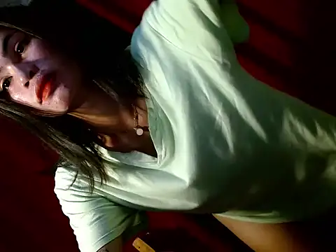 Snapshot of urhotty_megss chatting on 02/08/26, 06:33 urhotty megss online show from 02/08/26, 06:33