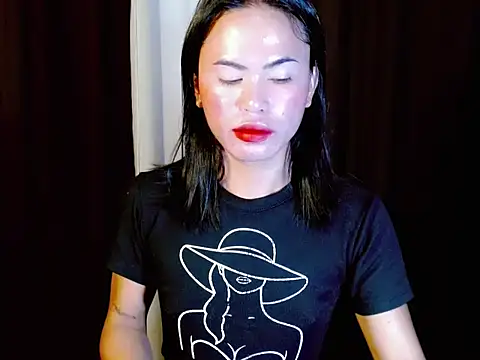 Snapshot of urhotty_megss chatting on 02/20/26, 07:47 urhotty megss online show from 02/20/26, 07:47