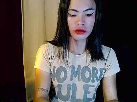 Snapshot of urhotty_megss chatting on 03/02/26, 10:38 urhotty megss online show from 03/02/26, 10:38