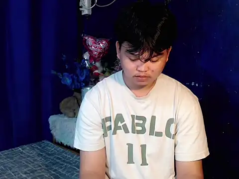 Reynelcock online show from 10/26/25, 12:11