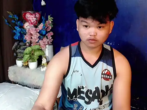 Reynelcock online show from 03/19/26, 08:02