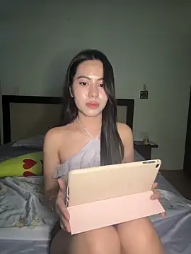 Snapshot of -katinat- chatting on 09/19/25, 05:02 -katinat- online show from 09/19/25, 05:02