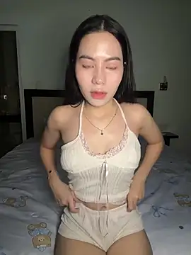 Snapshot of -katinat- chatting on 09/28/25, 01:27 -katinat- online show from 09/28/25, 01:27