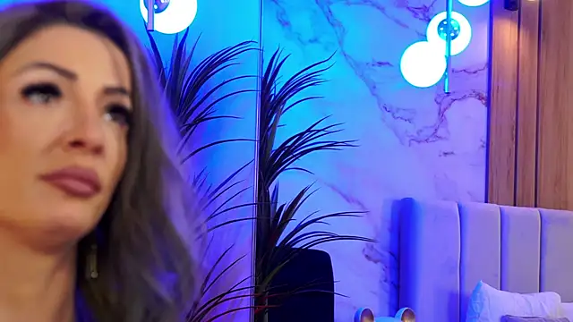 Izabellle02 online show from 03/01/26, 05:09