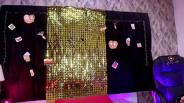 wensheng  online show from 09/18/25, 07:16