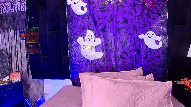 wensheng  online show from 10/18/25, 07:14