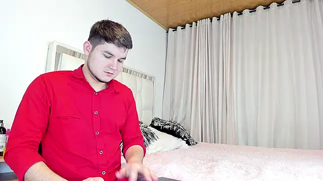 CameronyMartinn online show from 04/19/26, 01:16