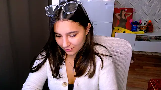 Snapshot of Arianna_Grend chatting on 09/17/25, 11:45 Arianna Grend online show from 09/17/25, 11:45