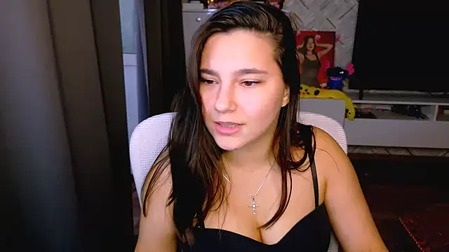 Snapshot of Arianna_Grend chatting on 10/06/25, 01:08 Arianna Grend online show from 10/06/25, 01:08