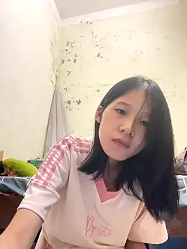 meomeo2k6 online show from 10/03/25, 02:36