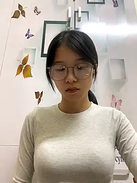 meomeo2k6 online show from 12/04/25, 01:53