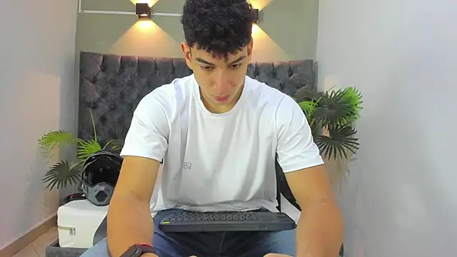 ALAN REDINGER online show from 09/18/25, 01:02