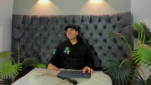 ALAN REDINGER online show from 10/22/25, 01:00