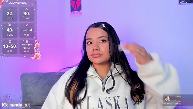 Shophie thoopson online show from 03/22/26, 02:26