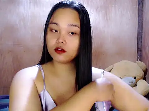  Lylia online show from 04/07/26, 09:37