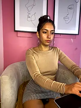 Snapshot of Alaska_euphoria chatting on 10/04/25, 02:26 Alaska euphoria online show from 10/04/25, 02:26