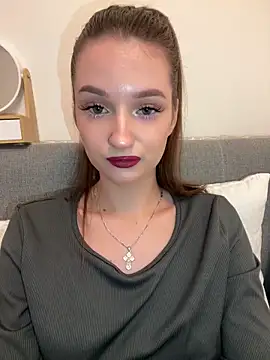 AdelinaEmber online show from 10/28/25, 09:57