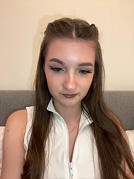 AdelinaEmber online show from 12/16/25, 09:36