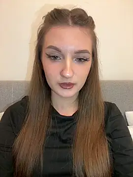 AdelinaEmber online show from 12/17/25, 04:57